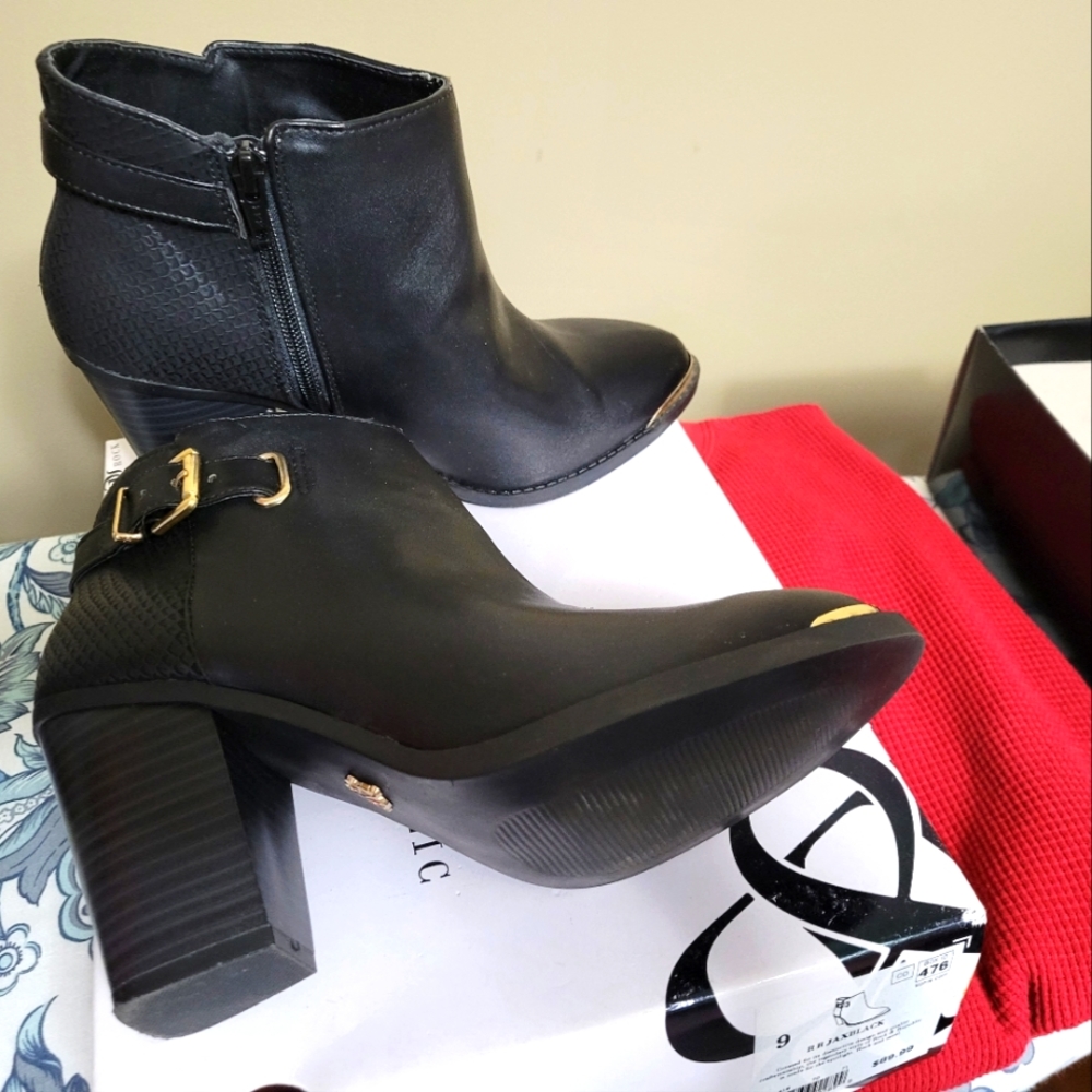 Rock n Republic Leather Booties size 9